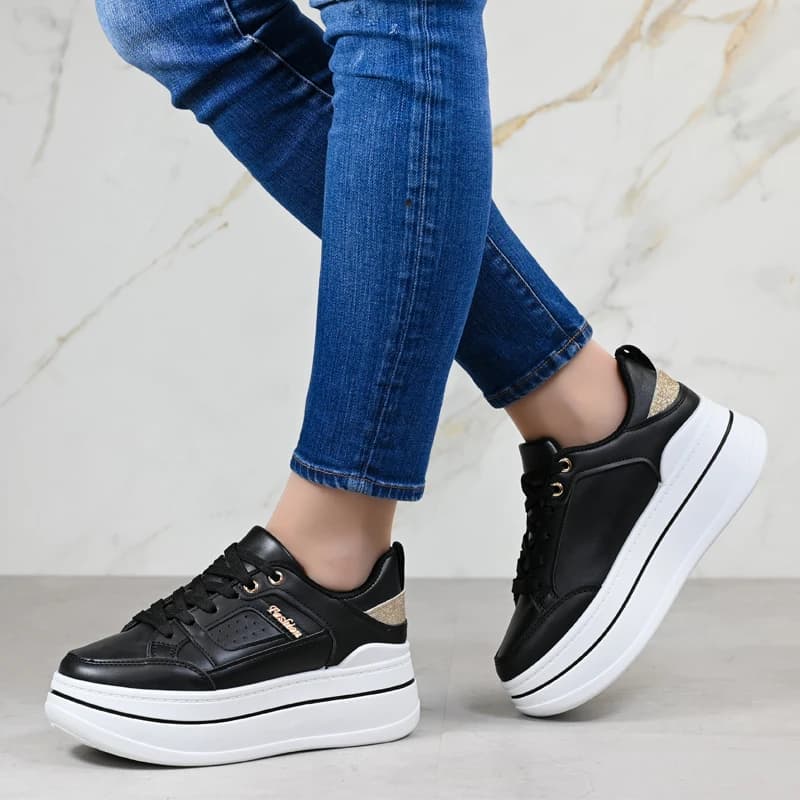 Сникърси D2438-1 Black
