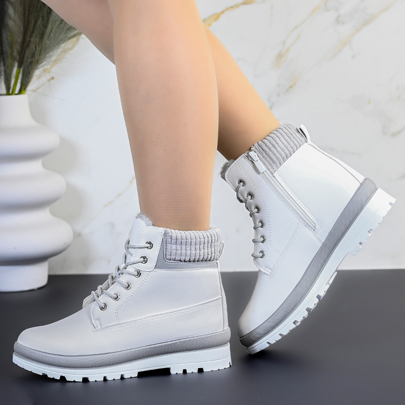Ежедневни дамски боти B3126-2 White